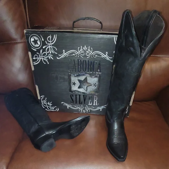 Serena Austin Black Leather Boots - Picture 5 of 6